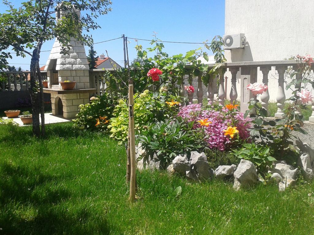 Apartment And Rooms Markovic Senj  Rum bild